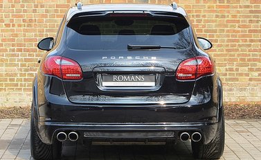 Porsche Cayenne Turbo Merdad 6