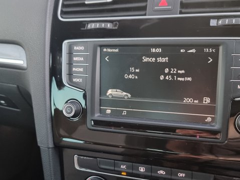 Volkswagen Golf R LINE EDITION TDI BLUEMOTION TECHNOLOGY 58