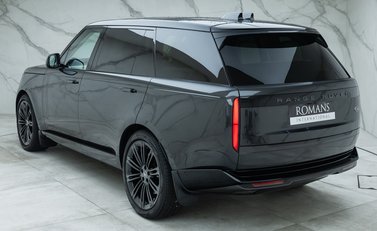 Land Rover Range Rover P530 Autobiography LWB (7 Seat) 9