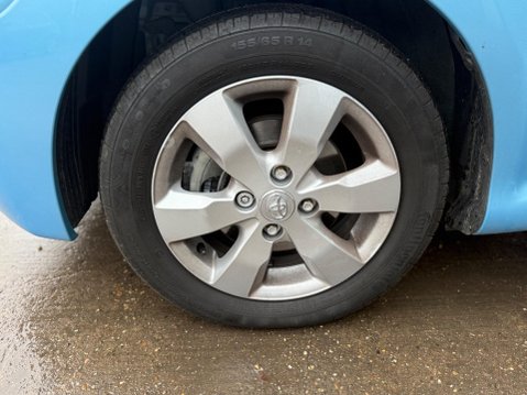 Toyota Aygo 1.0 VVT-i Move Euro 5 5dr 21