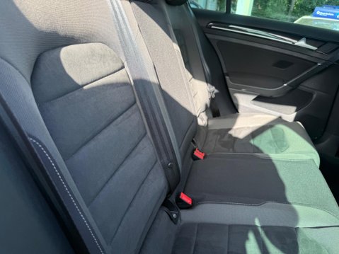 Volkswagen Golf 1.6 TDI BlueMotion Tech GT Euro 6 (s/s) 5dr 24