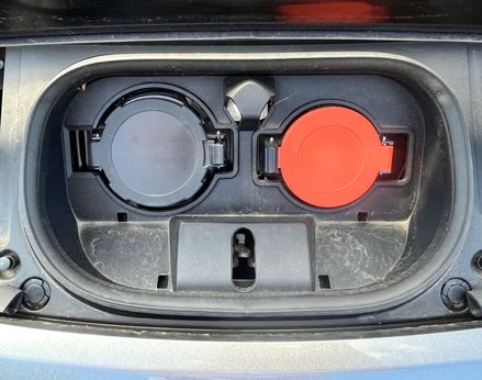 Nissan LEAF Leaf E + N-Connecta Electric, 60.9 kw/h battery, 239 mile range 5dr 73