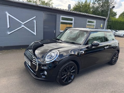 Mini Hatch COOPER EXCLUSIVE 10