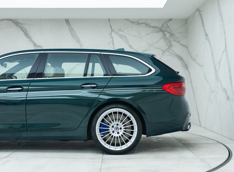 BMW Alpina B5 Touring 52
