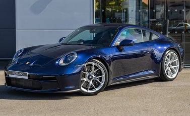 Porsche 911 GT3 TOURING (992) 2