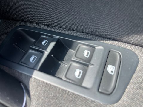 Volkswagen Golf 1.4 TSI SE BLUEMOTION 25