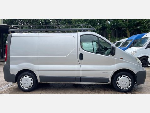 Renault Trafic 2.0 TD dCi SL27 Panel Van 4dr Diesel Manual L1 H1 (214 g/km, 90 bhp) 7