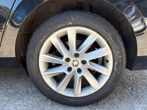 Skoda Superb SE TDI DSG 13