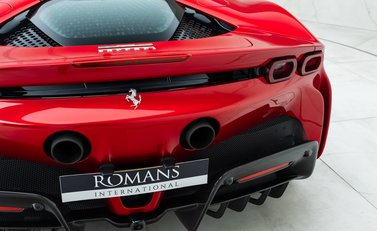 Ferrari SF90 Spider 30