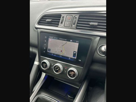 Renault Kadjar 1.3 TCe GT Line SUV 5dr Petrol Manual Euro 6 (s/s) (160 ps) SUPER FAMILY SU 39