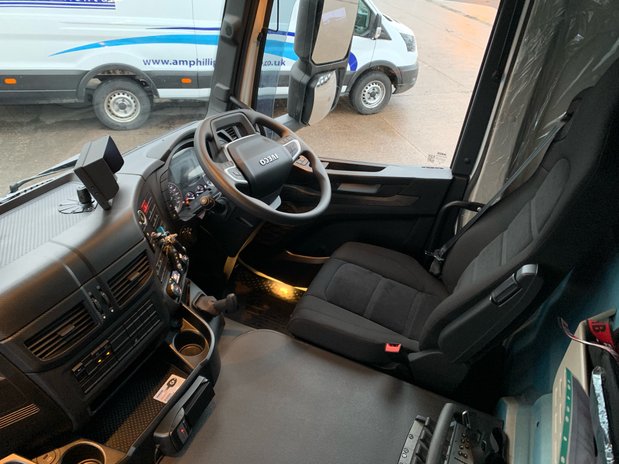 Iveco S-Way 5700WB 360 c/w Hi-Ab 258-EP Hi Duo Crane Triple Dropside body *NEW* 14