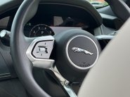 Jaguar XE R-DYNAMIC HSE BLACK 15
