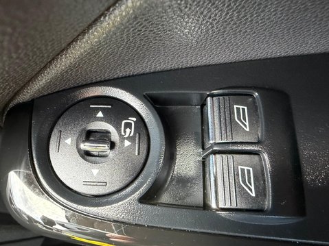 Ford Fiesta 1.0T EcoBoost Zetec Euro 5 (s/s) 5dr 15