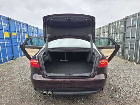 Jaguar XF 2.0d Portfolio Saloon 4dr Diesel Auto Euro 6 (s/s) (180 ps) 35