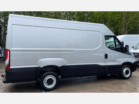 Iveco Daily 2.3D HPI 14V Business 35S 3520 Panel Van 5dr Diesel HiMatic MWB H2 Euro 6 ( 15