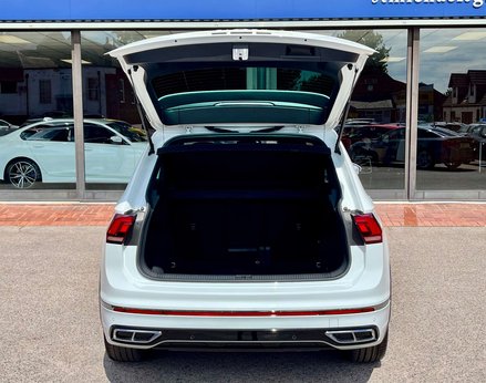 Volkswagen Tiguan 2.0 Tiguan R-Line TDI Semi-Auto 5dr 92