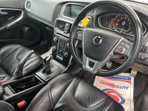 Volvo V40 2.0 T2 R-Design Pro Euro 6 (s/s) 5dr 6