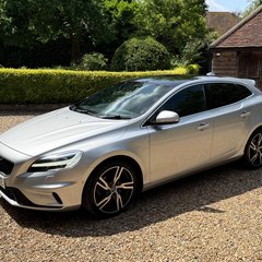 Volvo V40 T3 R-DESIGN EDITION 2