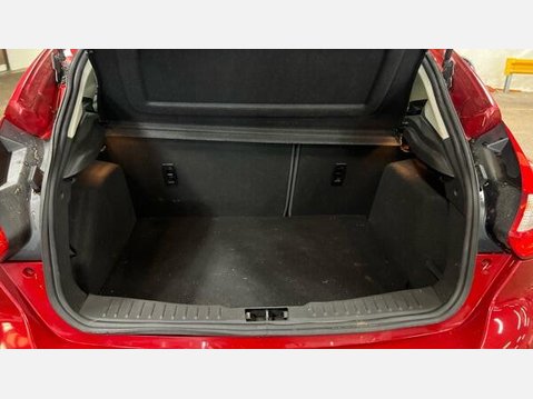 Ford Focus 1.0T EcoBoost Zetec Navigator Euro 5 (s/s) 5dr 10
