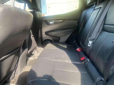 Nissan Qashqai 1.6 dCi Tekna SUV 5dr Diesel Manual 2WD Euro 6 (s/s) (130 ps) 38