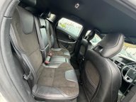 Volvo V40 T2 R-DESIGN 12
