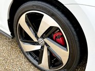 Volkswagen Golf GTI PERFORMANCE TSI DSG 40