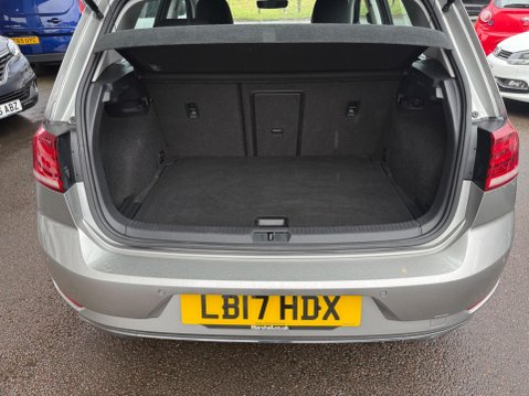 Volkswagen Golf 1.0 TSI BlueMotion Tech SE Nav Euro 6 (s/s) 5dr 37