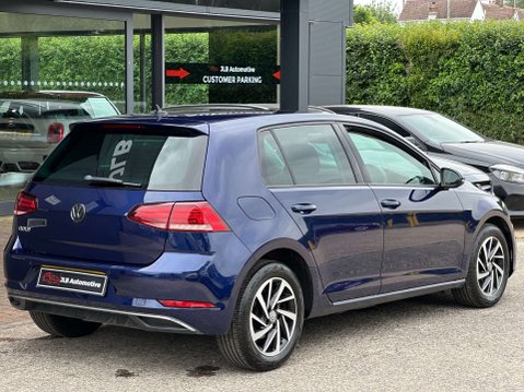 Volkswagen Golf 1.6 Golf Match TDI Semi-Auto 5dr 8