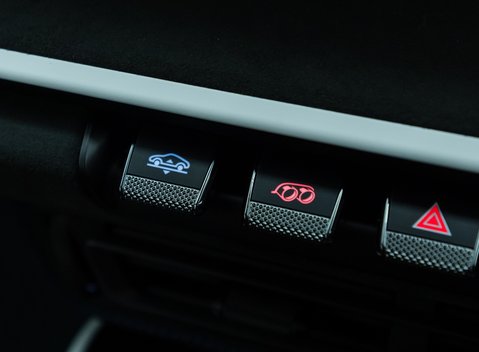 Porsche 911 DAKAR (992) 24