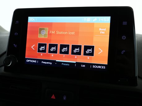 Citroen Berlingo XL 1.5 BlueHDi 950Kg Driver 100ps 8