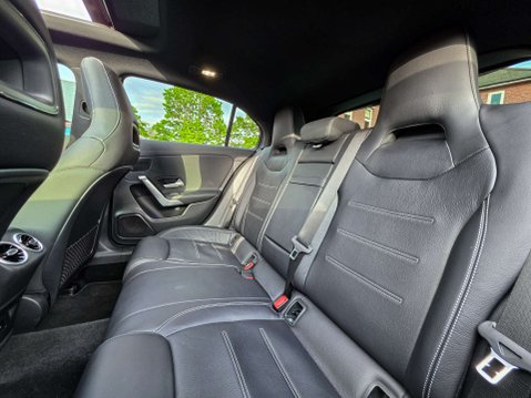 Mercedes-Benz A Class 2.0 AMG A 35 Premium + MHEV 4M A 4WD 5dr 19