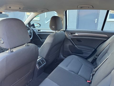 Volkswagen Golf SE NAVIGATION TSI BLUEMOTION TECHNOLOGY 41