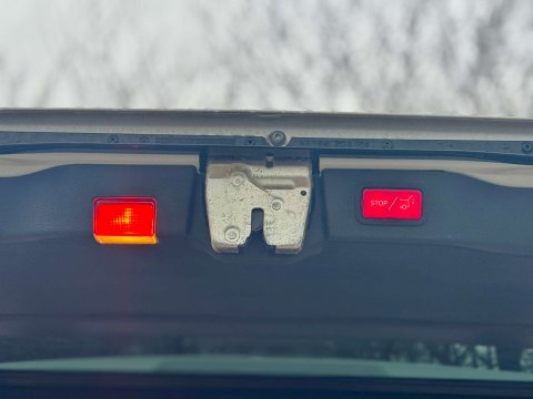 Mercedes-Benz V Class 2.2 V220d AMG Line MPV 5dr Diesel G-Tronic+ Euro 6 (s/s) 7 Seat (163 ps) 103