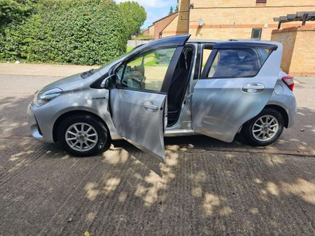 Toyota Yaris 1.5 VVT-h Icon Tech E-CVT Euro 6 (s/s) 5dr 34
