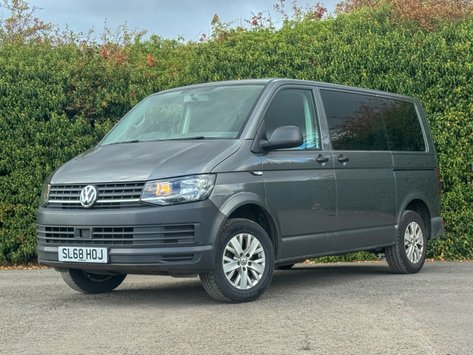 Volkswagen Transporter Shuttle S | T32 | 8 Seats | No VAT | Euro 6 | Vanlux