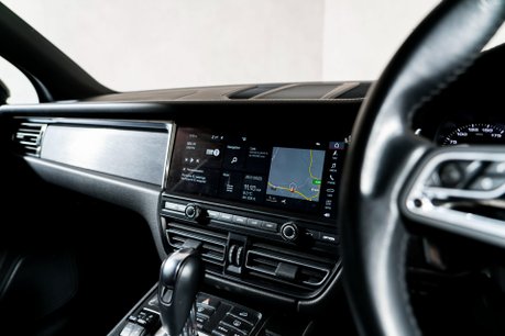 Porsche Macan GTS PDK. WARRANTY. EXCELLENT PSH. SPORT DESIGN PACKAGE. SPORTS EXHAUST. 32