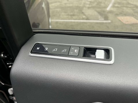 Land Rover Range Rover 3.0 Range Rover Westminster SDV6 Auto 4WD 5dr 39