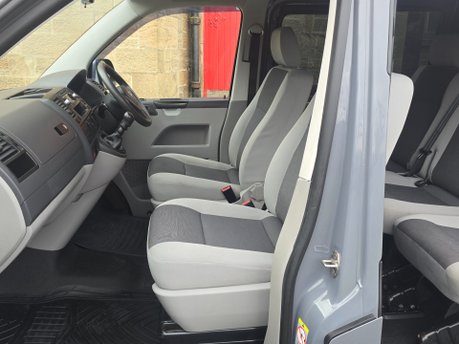 Volkswagen Transporter T30 TDI KOMBI STARTLINE 17