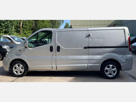Vauxhall Vivaro 2.0 2900 CDTi Sportive Panel Van 4dr Diesel Manual FWD L3 (195 g/km, 113 bh 15