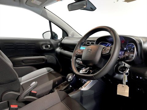Citroen C3 Aircross 1.2 PureTech PLUS SUV 5dr Petrol EAT6 Euro 6 (s/s) (130 ps) Privacy Glass 12