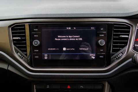 Volkswagen T-Roc SE TSI 25