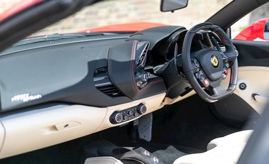 Ferrari 488 Spider 16