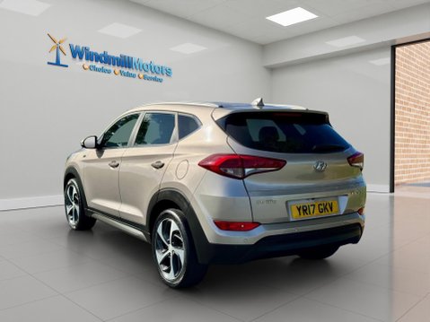 Hyundai TUCSON 1.7 CRDi Blue Drive Sport Edition Euro 6 (s/s) 5dr 8