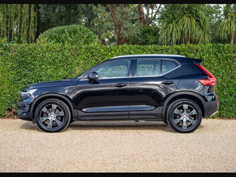 Volvo XC40 2.0 XC40 Inscription B4 MHEV AWD Auto 4WD 5dr 4