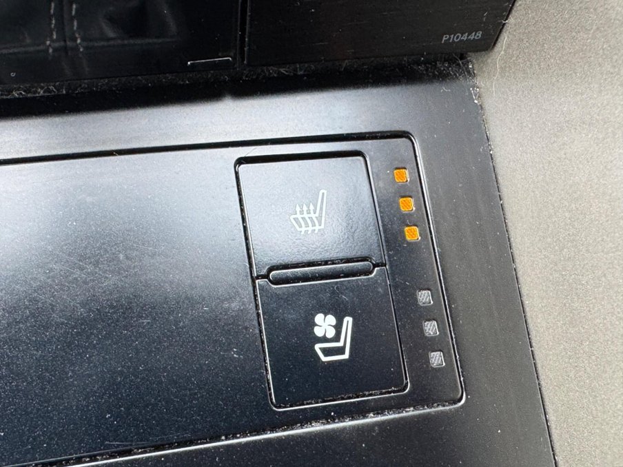 2014 Lexus Is — image 29
