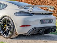 Porsche 718 Cayman GT4 PDK 27