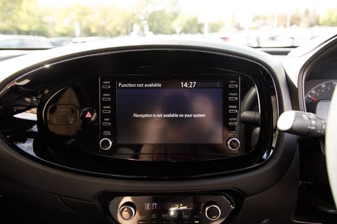 Toyota Aygo X VVT-I EDGE 18