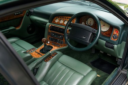 Aston Martin V8 Vantage V600 Le Mans 23