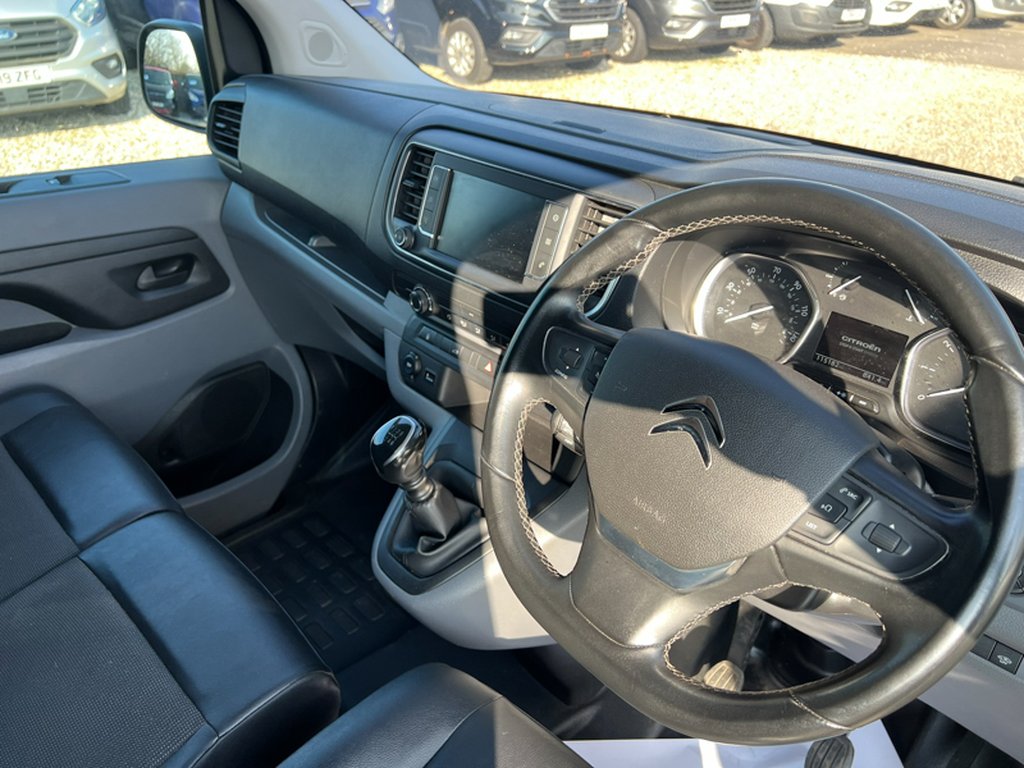 2021 Citroen DispatchXLWB L3H1 Driver 1400 Air Con Alloys Nav Sensors EURO 6 NO VAT — thumbnail 31 of 51