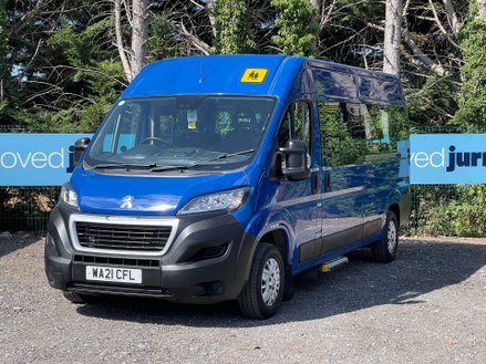 Peugeot Boxer 335 L3H2 16-Seat Non-D1 3.5t Minibus with A/C. ULEZ Euro 6.